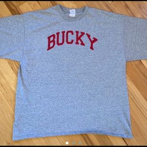 BUCKY GREY/RED SHORT SLEEVE T-SHIRT 🦡